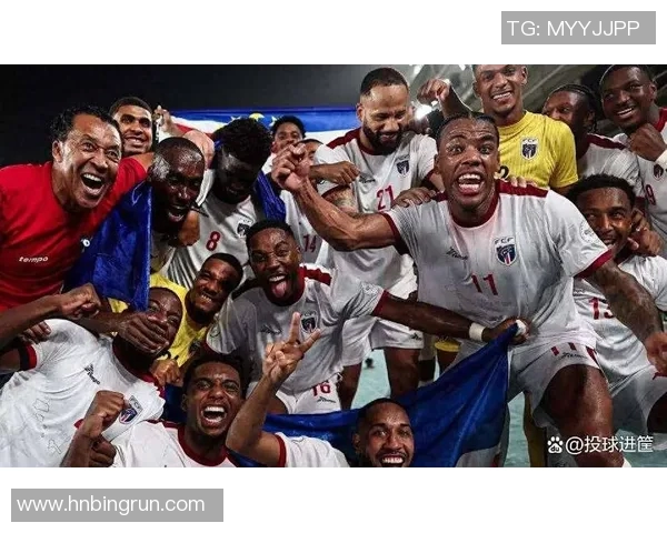3-1逆转！387万人口小国7轮不败登顶：足球奇迹背后的秘密